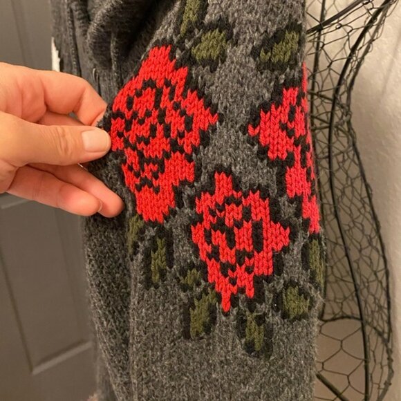 Torrid Gray Sweater with Skull and Rose Design - Picture 2 of 5